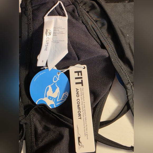 NWT Cupshe 2 Piece Black Bikini Set. Top & Bottoms Size Small - Picture 4 of 8